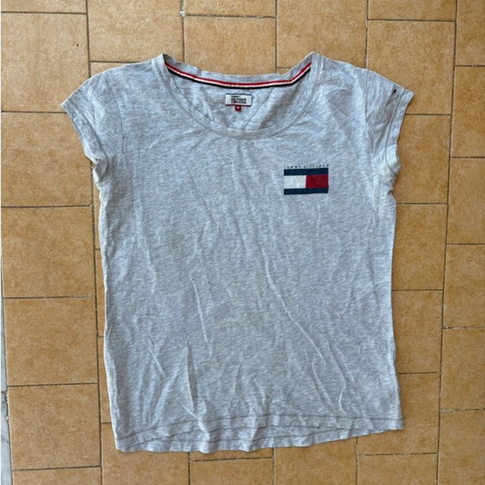 Tommy Hilfiger Gray T-Shirt with Logo